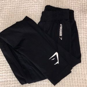 Gym shark leggings